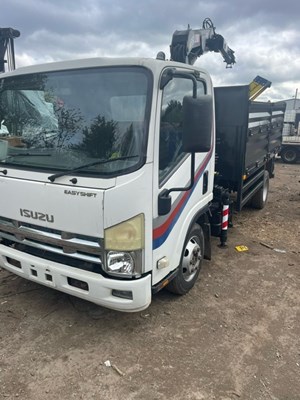 Lot 73 - 2012 Isuzu Forward N75.190 Auto 4x2 Tipper with Fassi F50 Crane Euro 5 - No VAT