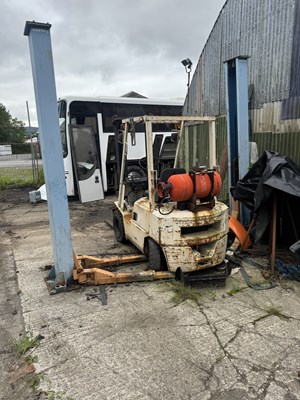Lot 63 - 2007 (4000Kg) 2 Post Car Lift