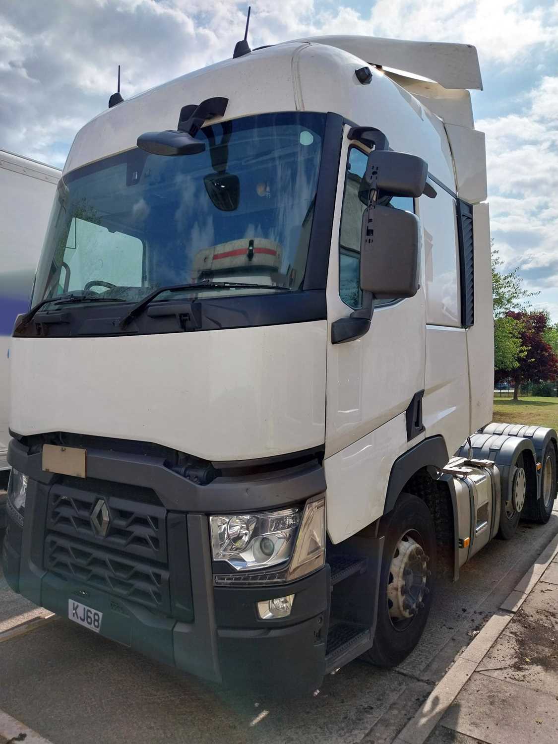 Lot 1 - 2019 (68 Plate) Renault T 6x2 Tractor Unit Euro 6