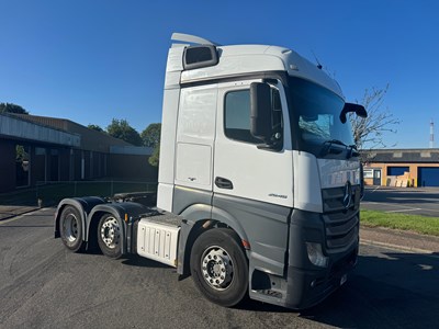 Lot 14 - 2014 (64 Plate) Mercedes Actros 2545 LSVLA Streamspace 2.5 44Ton 6x2 Tractor Unit Euro 6
