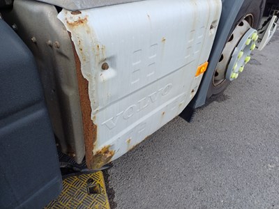 Lot 6 - 2016 Volvo FH 460 6x2 Tractor Unit Euro 6
