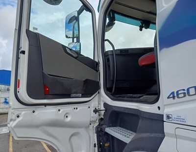 Lot 6 - 2016 Volvo FH 460 6x2 Tractor Unit Euro 6