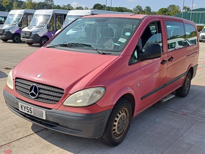 Lot 21 - 2005 (55 Plate) Mercedes Vito 111 CDI Long 8 Seat Minibus Euro 3
