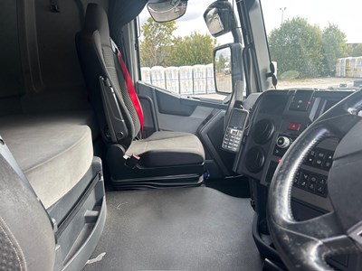 Lot 3 - 2017 Renault T480 Comfort 6x2 Tractor Unit Euro 6