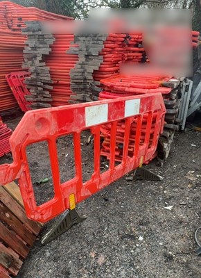Lot 84 - Gate Moulded Pedestrian Control Barrier x 80