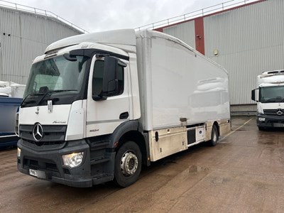 Lot 66 - 2017 (67 Plate) Mercedes Antos 1824 Fridge Unit Euro 6