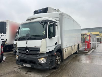 Lot 53 - 2017 (67 Plate) Mercedes Antos 1824 Fridge Unit Euro 6