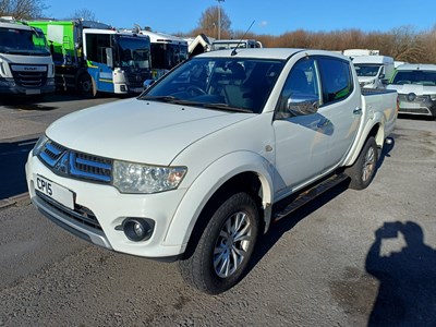 Lot 38 - 2015 Mitsubishi L200 2.5 DI-D Challenger Pickup Euro 5