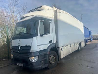 Lot 33 - 2016 (66 Plate) Mercedes Antos 1824 Fridge Unit Euro 6