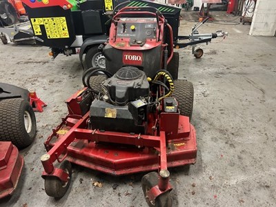 Lot 45 - Toro Grandstand Mowers