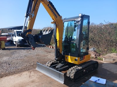 Lot 38 - 2025 Liugong 9027FZTS Excavator