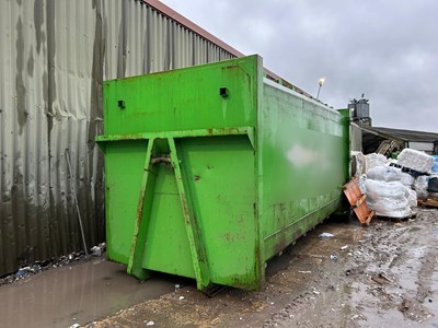 Lot 49 - 40 Yard Compactor Skip