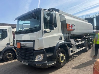 Lot 29 - 2015 DAF CF 370 6x2 Tanker Euro 6