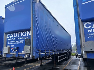 Lot 34 - 2015 Lawrence David Tri Axle Curtainside Trailer