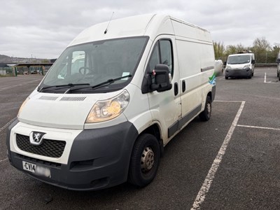 Lot 22 - 2014 Peugeot Boxer 333 L2H2 HDi Panel Van Euro 5