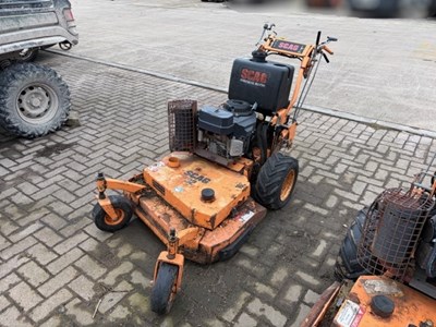 Lot 79 - SCAG SWZ 32 Mower