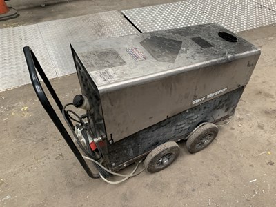 Lot 78 - Dirt Driver Sapphire 3000 415V 3 Phase Hot Pressure Washer NON RUNNER