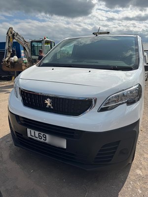 Lot 55 - 2019 (69 Plate) Peugeot Expert Professional L1 BlueHDi Panel Van Euro 6