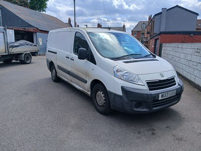 Lot 27 - 2013 Peugeot Expert 1200 L2H1 HDi Panel Van Euro 5 NON RUNNER