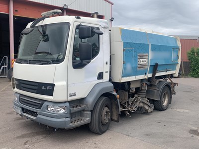 Lot 16 - 2013 DAF LF 55.220 4x2 LHD 15T Sweeper With Scarab Body Euro 5