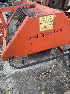 Lot 38 - Level Spike 1700