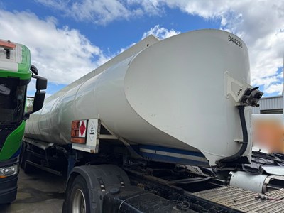 Lot 3 - 2018 Lakeland Fuel Tanker Trailer