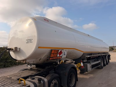 Lot 9 - 2015 COBO HNOS Tri Axle Fuel Tanker Trailer