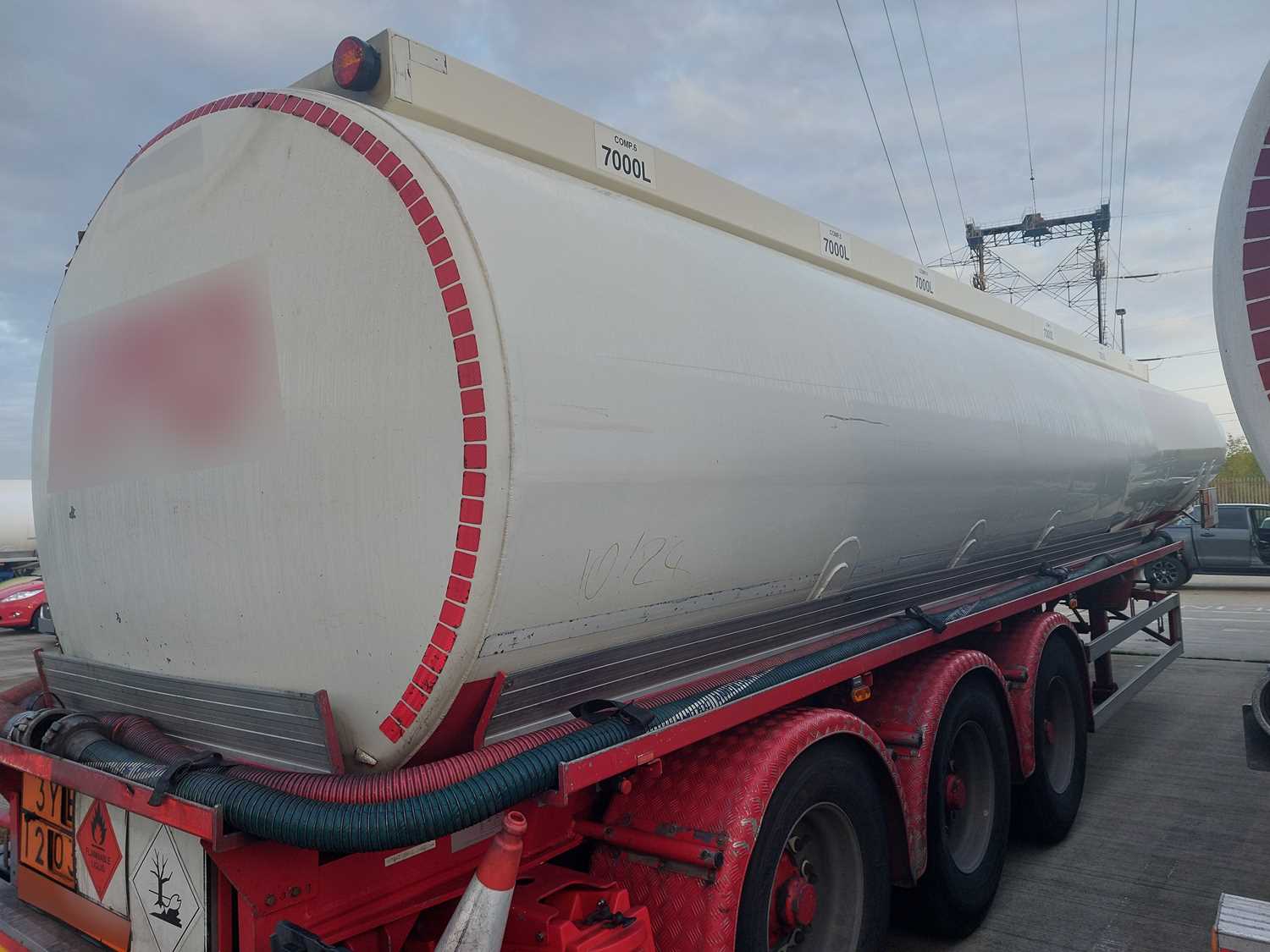 Lot 20 - 2014 LAG Petrol Tanker