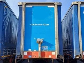 Lot 63 - 2011 Montracon Tri-Axle Curtainsider Straight Frame Trailer