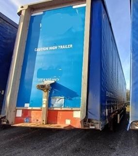 Lot 63 - 2011 Montracon Tri-Axle Curtainsider Straight Frame Trailer