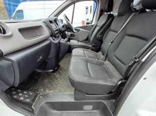 Lot 68 - 2017 Renault Trafic SL27 Bness + Energy DCI Van Euro 6