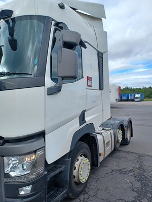 Lot 1 - 2017 (67 plate) Renault Trucks T Series Tractor Unit Euro 6