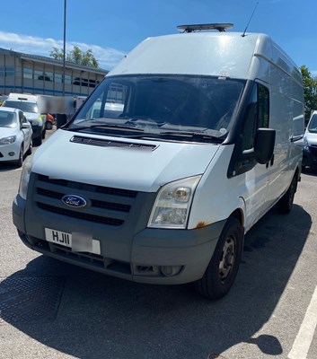 Lot 15 - 2011 Ford Transit 115 T350L RWD Panel Van Euro 4