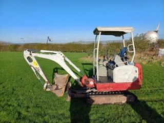 Lot 45 - 2015 Takeuchi 1.5 Tonne Compact Excavator
